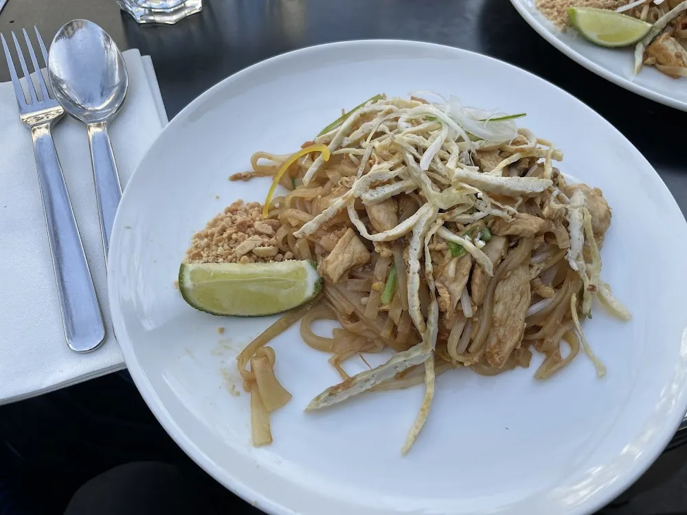 Notre Magnifique Plat de Pâtes Thai King Deluxe