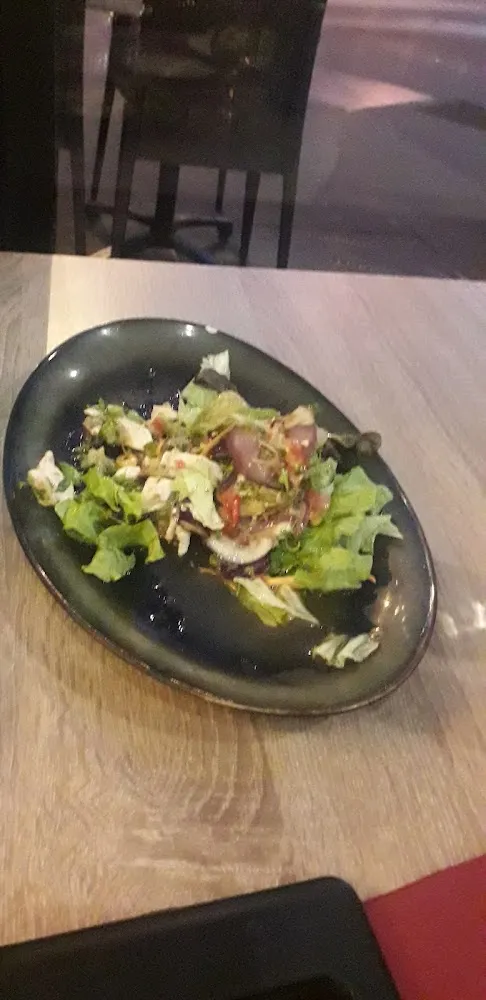 Poulet En Salade Façon Thaï